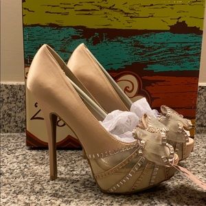 Zigi Soho Platform Heels - 6.5